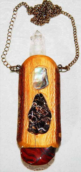 amulet Aa_24 front